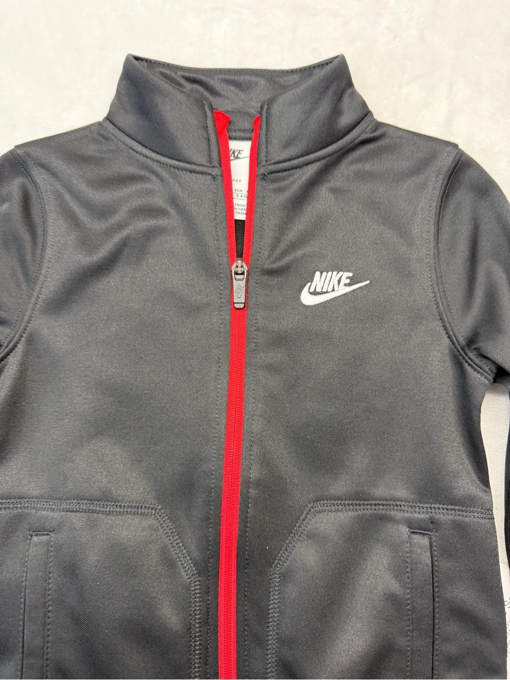 Nike 2 Piece Tracksuit Set Boys Size 4 Black Red Full Zip Jacket Pants - Picture 4 of 10